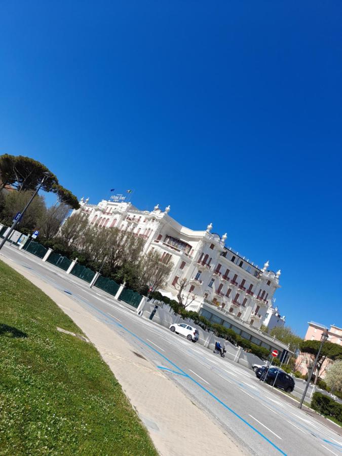 Appartamento Vista Mare Viserbella, Vicissimo Alla Fiera Rimini Exterior photo